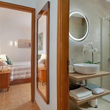 Lovely Duplex With Sea Views Apartament